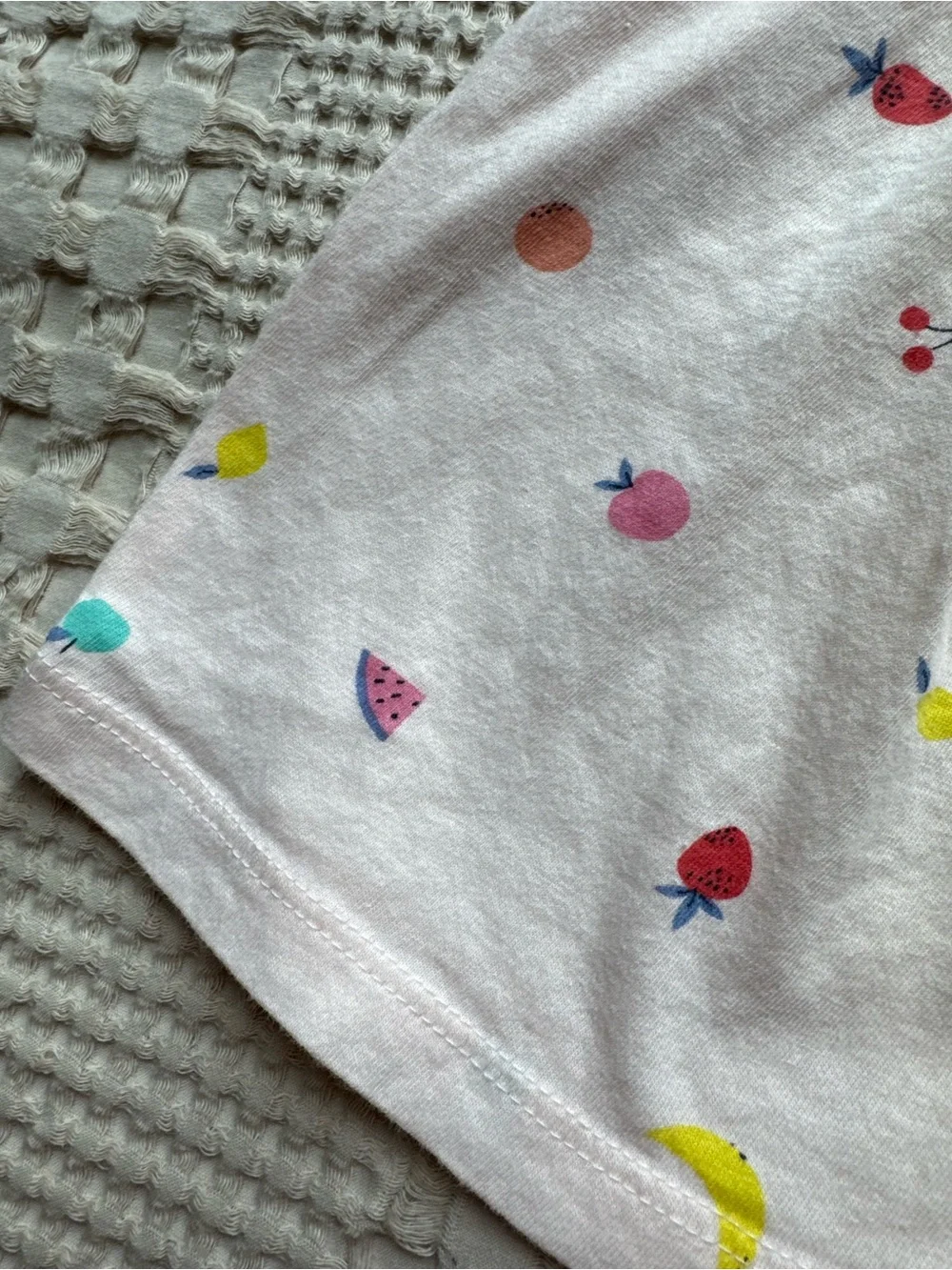 GAP Bundle of Summer Tops — White, Cream, Light Pink